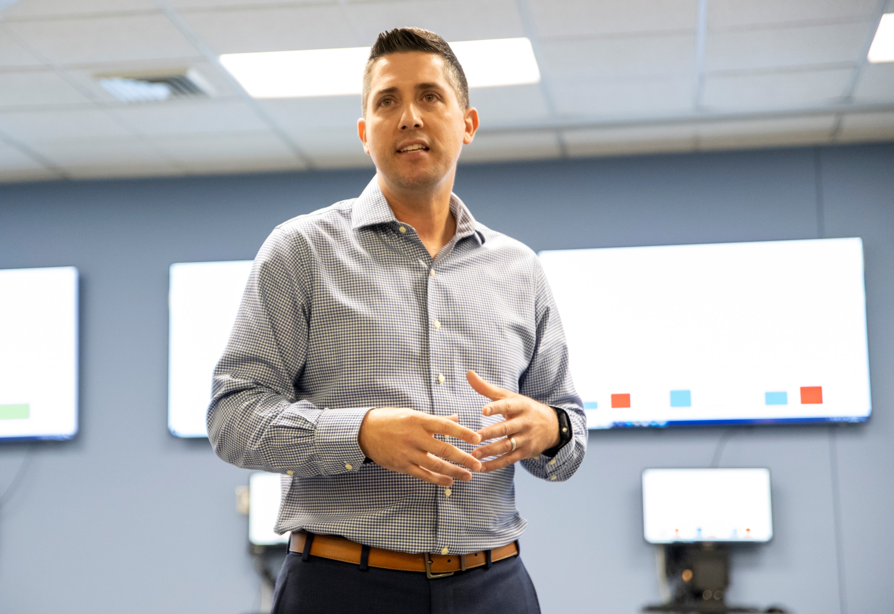 Brett Carnevale headshot