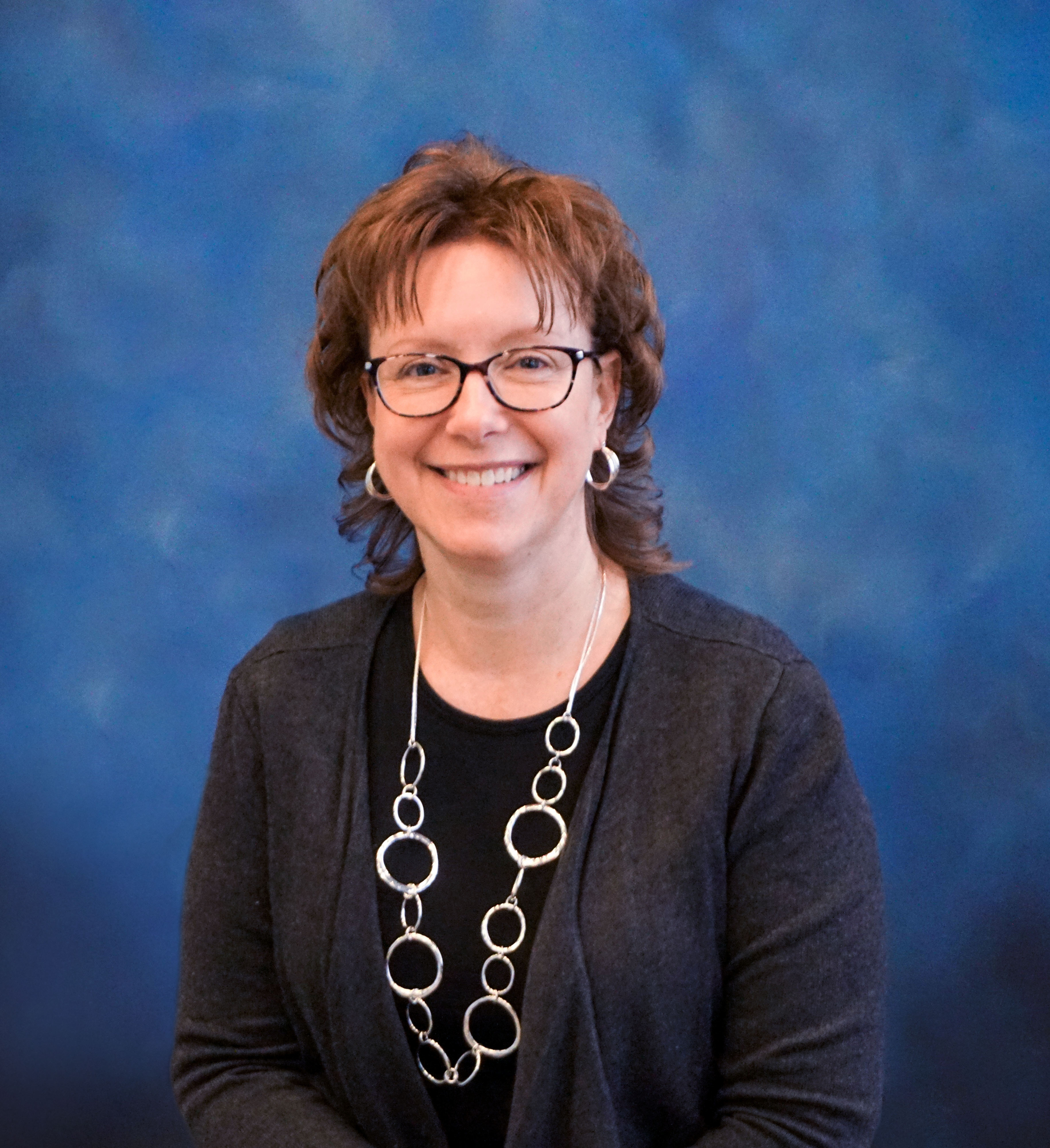 Amie Redmond Headshot