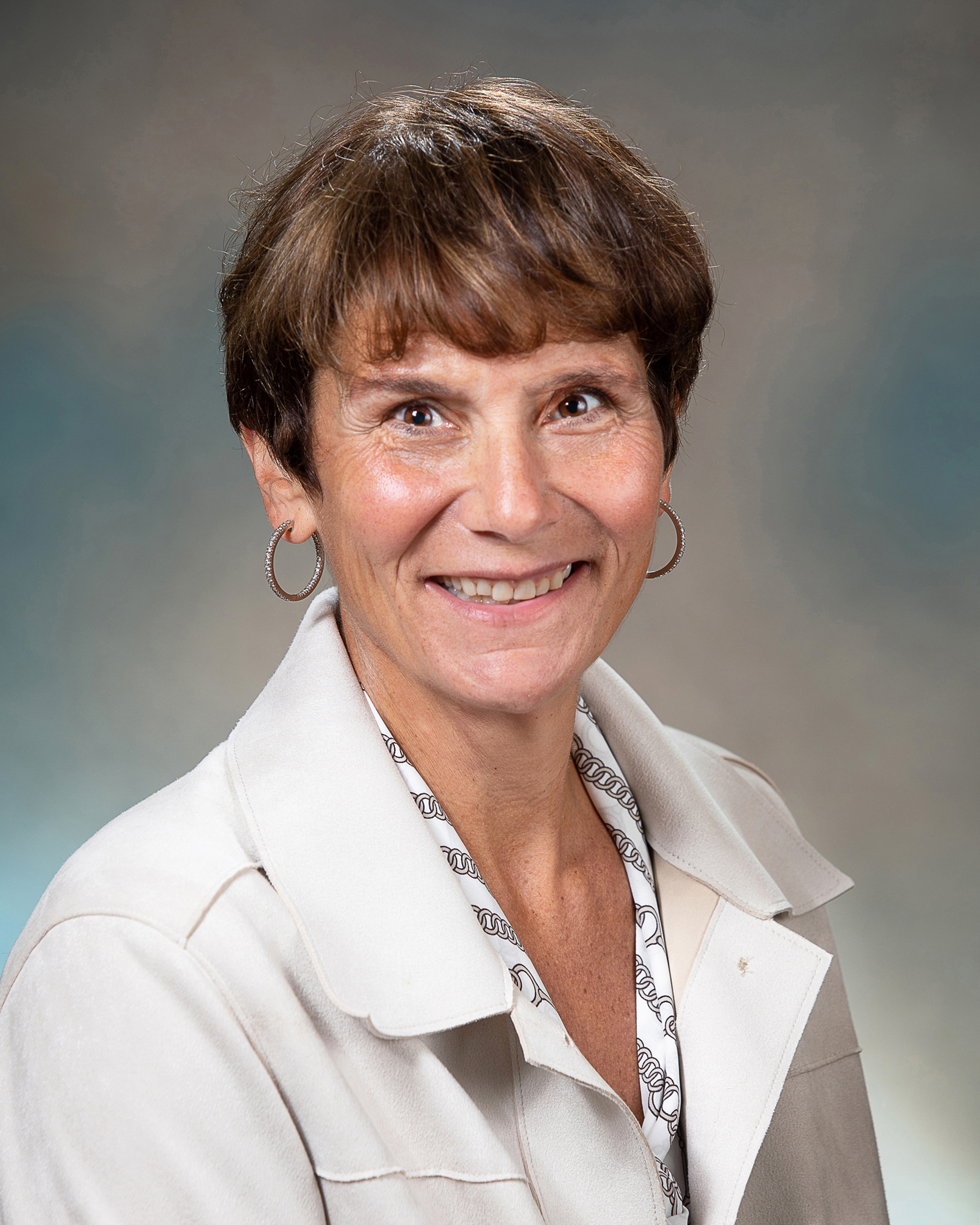 Sheri Russell Headshot