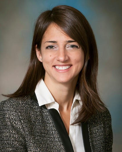 Julie Scarano Headshot